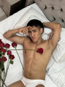 🔥🔥 de Tayler_Cross  3 Imagens