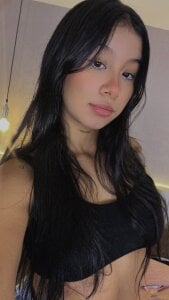 Aida_moreno If you see me on the street like this, just say hello to me 😈🩷 Pic 2