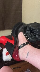 Lady in Red de salem_in_the_woods  Imagens