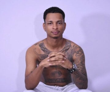 Tatoo_Noah Public Foto 2