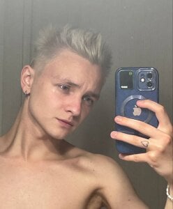 Logan_mett Public Pic 3