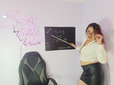 Alexa_rojas_ Public Fotka