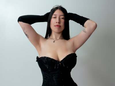 AmberVegaa look at me Immagine 