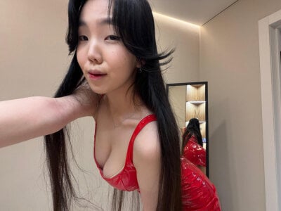 EMILY_GREENSON Your queen🖤 Pic 2