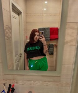 emma_durha Kiss Pic 3