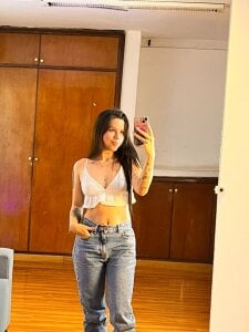 Agata_Evanss CASUAL Pic 2