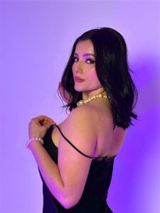 JennaOlsonX A touch of luxury for Black Friday 💎🖤 . fénykép