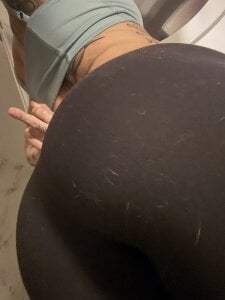 NatalieKnealsのPeach Pump Pics (Ongoing)の 6枚の写真