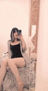 EvaHalsey Public Pic 2