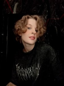 AnnaleePake Enjoyment Pic