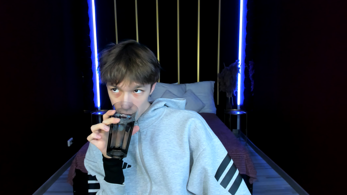 MarkBranston Trending Pic 8842