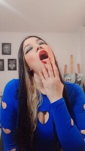 sharonnleon leonn Pic