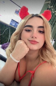 Miiia_rousse Public Pic 3