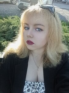 DianaJacobs Public Pic 6