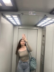 ElenoreMynatt wanna meet closer? Pic