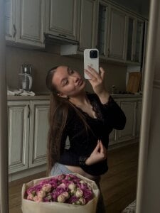 ShemikaCozza Public Pic 4