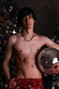 CalvinOwens kullanıcısının Happy New Year🎄 albümü -  3 fotoğraf