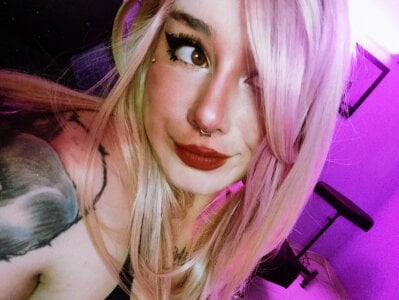 KRYPTA7Blondie Bild 2