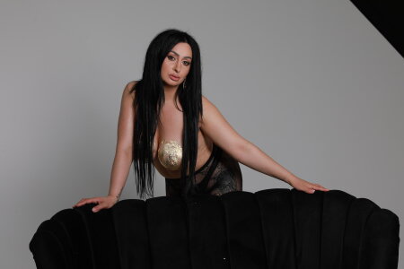 EvelynOlsen Public Pic