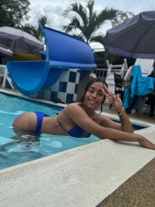 Fiorella_Bossh_ Día de calor 🥵 Pic