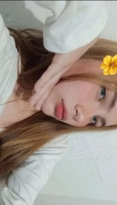 Celeste__London Public Pic 2