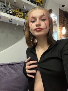 CarmaDiza Booo!! My Halloween crazy show, I'm Lola, and I'm eager to play, write to me if you're not afraid Pic 2