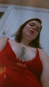 LuaPurple red  2টি ছবি