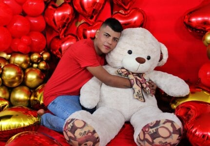 Nathan_Sweet18 Valentine's Day 🧡🧡 Pic 3