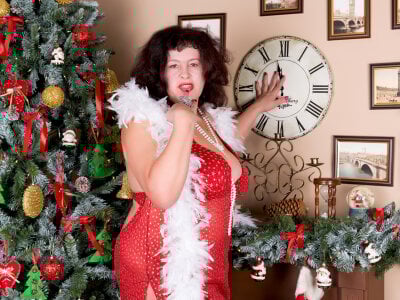 FlaviaSquirts Happy New year 2022! Pic 6