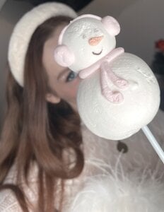 MarieKarma Snow princess ☃️❄️🤍 Gambar 7