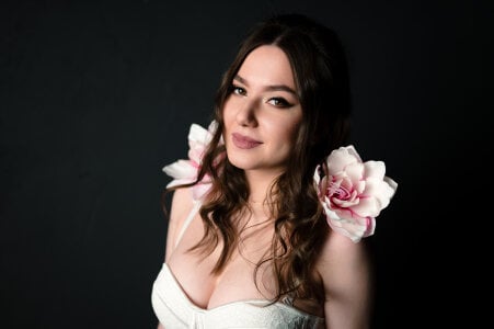 AliceMoreno In Bloom Pic
