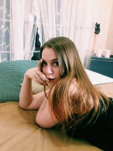 bratwifelina Public Hình 4