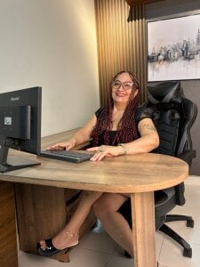 AlessandraLeroy sexy secretary slika 3