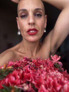 emprexkala what’s the first thing you look in a woman? Pic 2