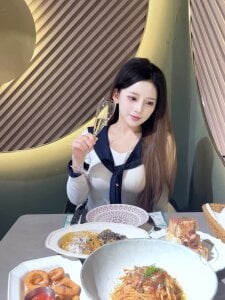 TNT-Sister 小雅 Pic 3