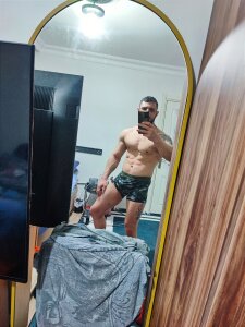 hs_alihn Public Pic 9