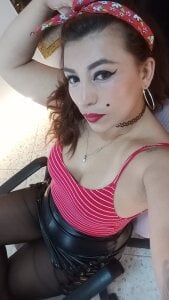 VickyJohnson1 90s girl Pic 2