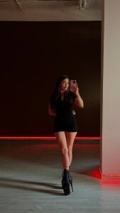 RicardaPersing A little dance for you টি ছবি