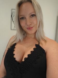 Milas_Dreams_Dauergeil Public Foto 2