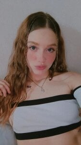 Brianna_Bondd ✨ Game of Glances Pic 2