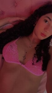 emma_scott_7のCute and sexy🌸💖の 4枚の写真