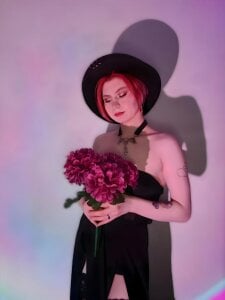 ShaunnaMachacek Graceful hat Pic 7