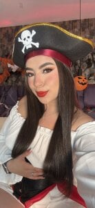 IsabellaAnngel Get on my boat... I promise you won't leave dry 😜🌊 Pic 4