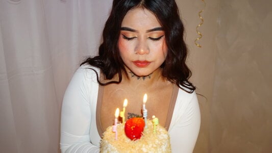 jessymorgan_ kullanıcısının HBD albümü -  5 fotoğraf