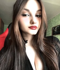 EmllyLightyPublic图片 5