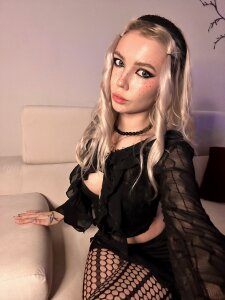 emmawagnerkisses Girl Pic 5