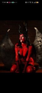 Ema_goddess I`m a bad girl Foto 3