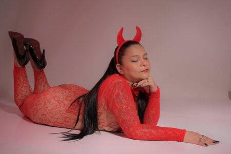 nare_celebi YOUR SEXY DEVIL 😈 Pic 4