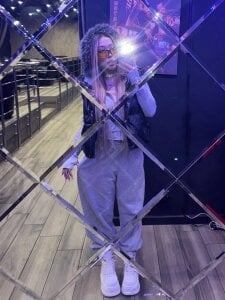 EIeniVanwartHun Bild