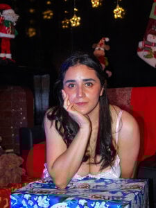 elowen_halley1 NAVIDAD 2025 Pic 4